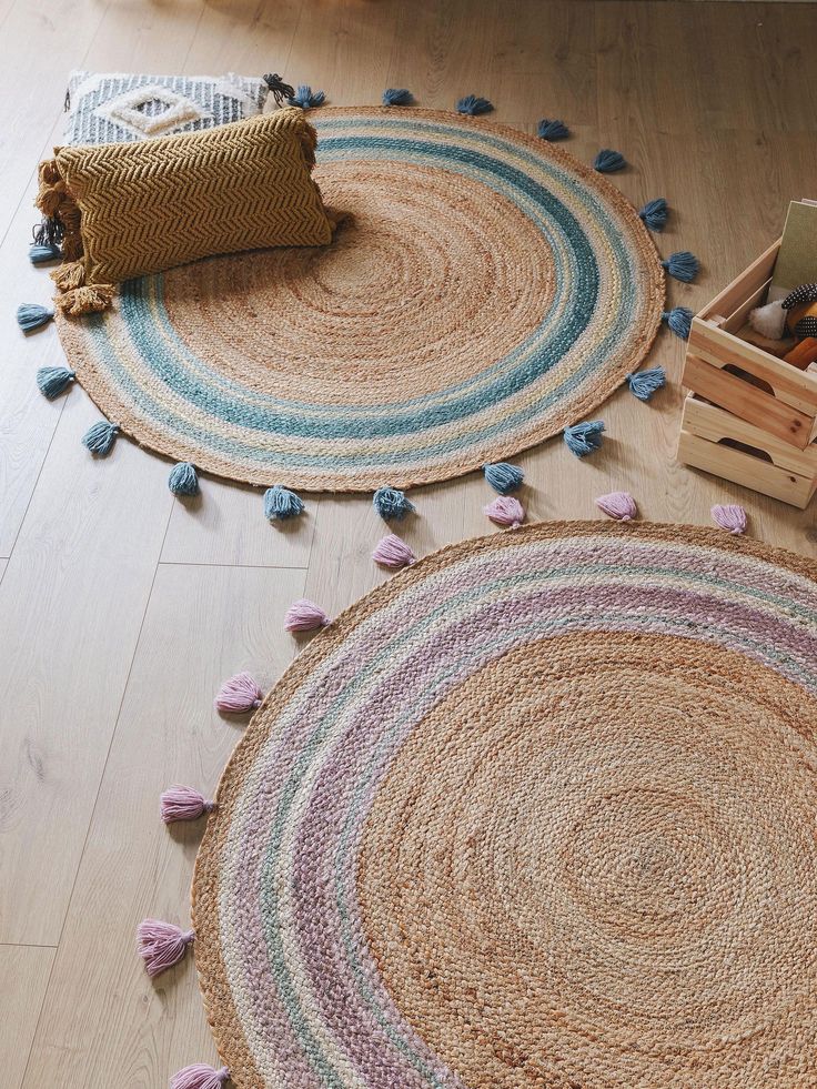 Jute rug
