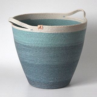 Foldable baskets